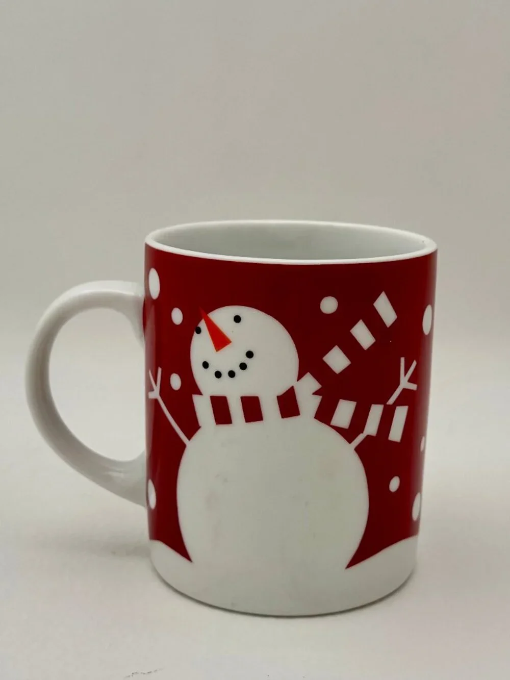 Crate & Barrel Snowman Christmas Holiday Winter Red & White Mug 12oz, MINT!